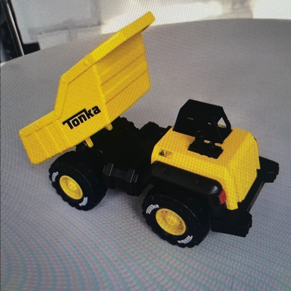 Tonka Bold Yellow and Black Toy Truck